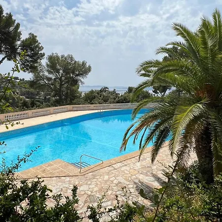 Duplex In With Pool & Tennis *